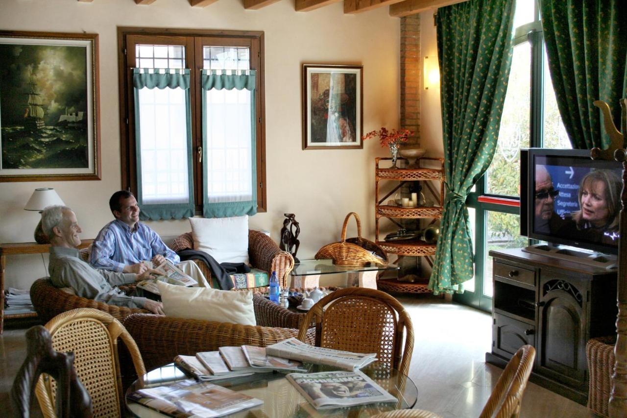 Hotel Corte Vecchia 산프로스페로 외부 사진