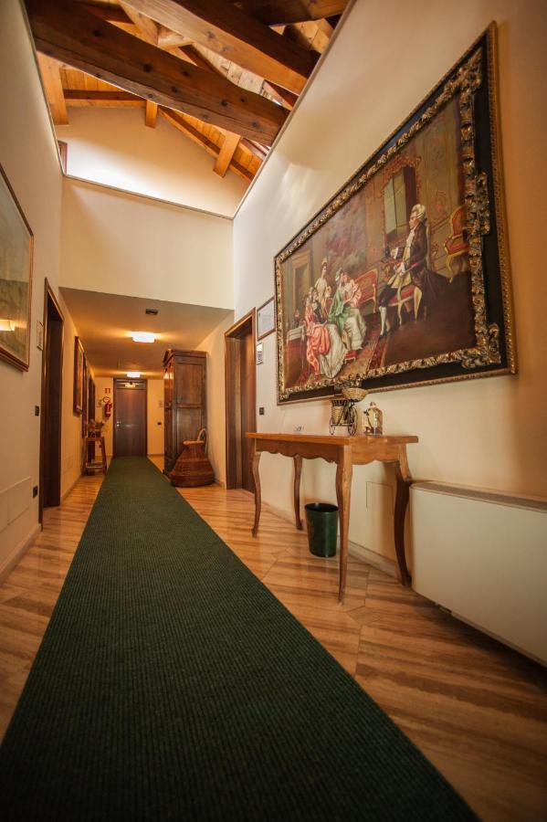Hotel Corte Vecchia 산프로스페로 외부 사진