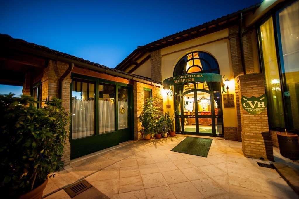Hotel Corte Vecchia 산프로스페로 외부 사진